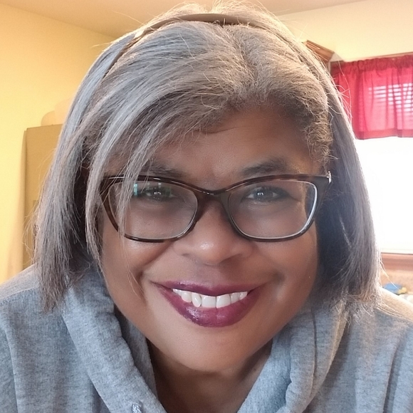 Meet your Posher, Tonee - Picture 2 of 2